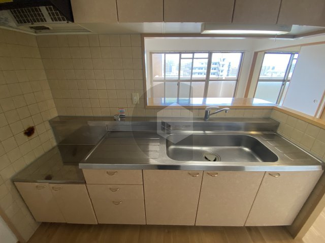 ファミーユ2002のキッチン