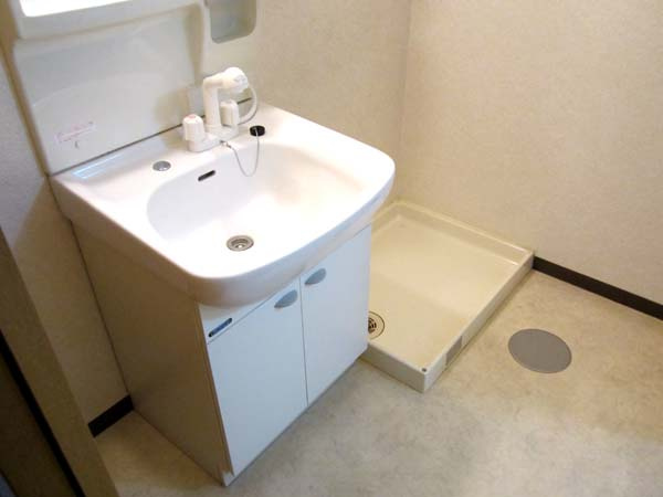 エスポワール21の洗面所|明るい洗面所です