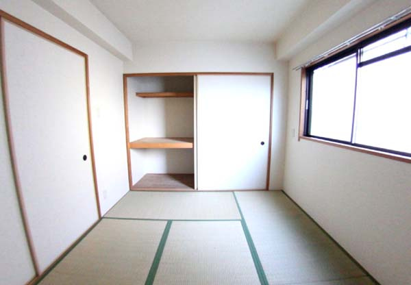 エスポワール21の和室|収納があります