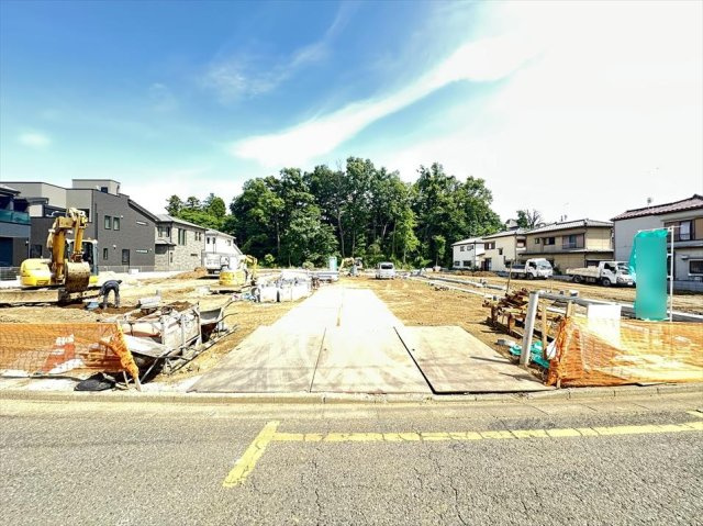 【外観】 | 朝霞市大字宮戸　建築条件なし売地　全16区画　(志木本店) | 販売現地／2025年6月6日撮影
全区画32坪以上のゆとりある敷地です。