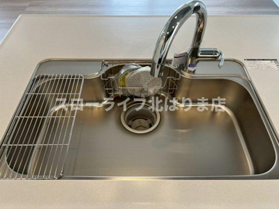 【キッチン】 | 加東市南山2丁目2号地 | タッチレス水栓(浄水付)