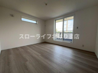 【洋室】 | 加東市南山2丁目2号地 | 洋室7.1畳