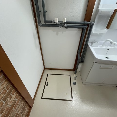室蘭市御前水町2丁目12-9戸建の玄関