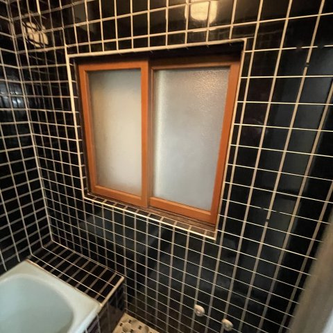 室蘭市御前水町2丁目12-9戸建の玄関