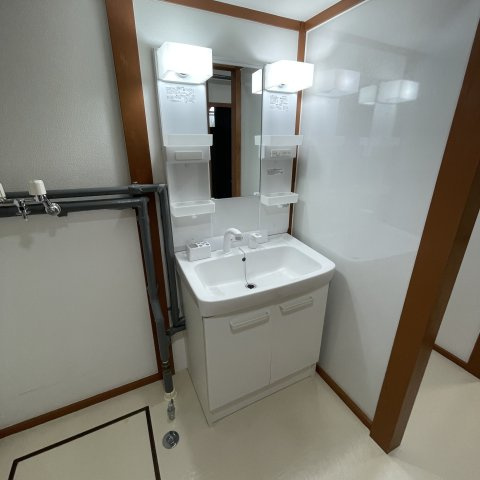 室蘭市御前水町2丁目12-9戸建の洗面所