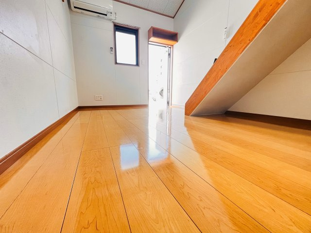 アネックス古島の居間・リビング|※同タイプのお部屋です
