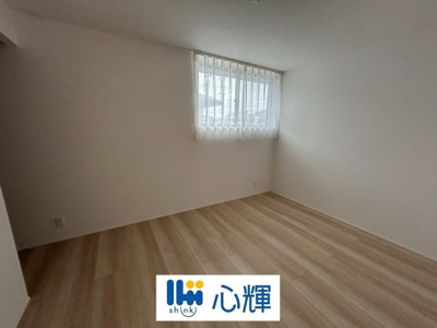 【洋室】 | セキュレア中村１丁目（３号地） | 住まう方でカスタマイズして頂けるシンプルなデザインの内装。ご自身で素敵な空間を創り上げられます。