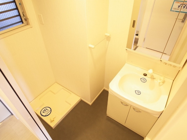 ヒット天神BLDの洗面所