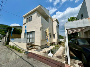 宝塚市雲雀丘山手2丁目中古戸建の外観