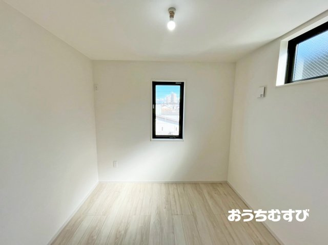 守山区金屋1期(全2棟)の洋室