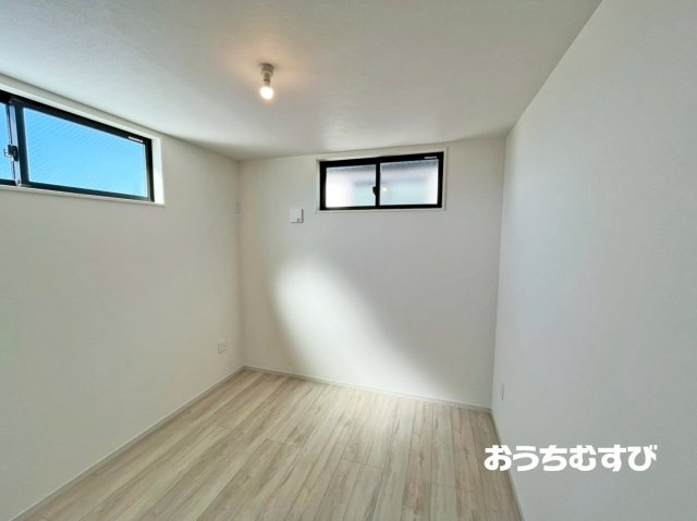 守山区金屋1期(全2棟)の洋室