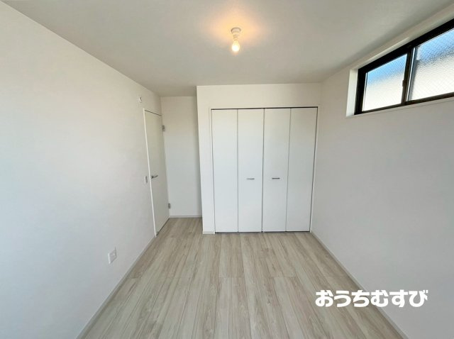 守山区金屋1期(全2棟)の洋室