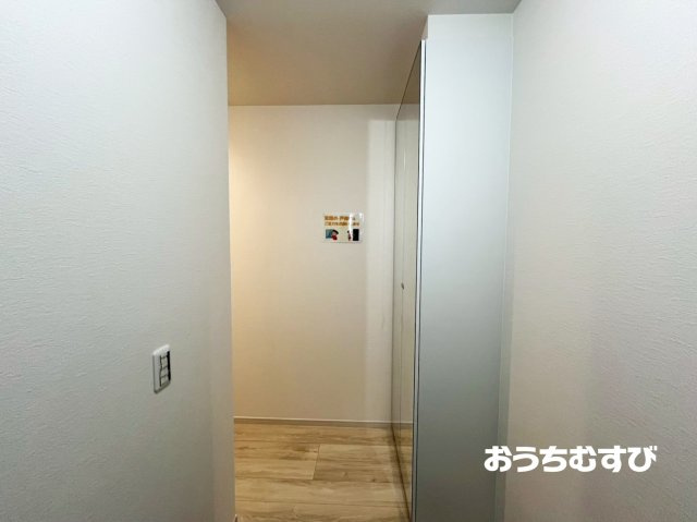 守山区金屋1期(全2棟)の玄関