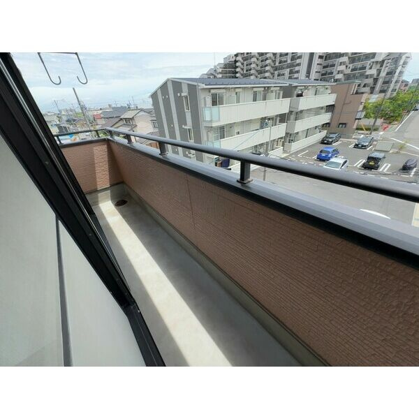 清須市西枇杷島町小田井戸建のバルコニー