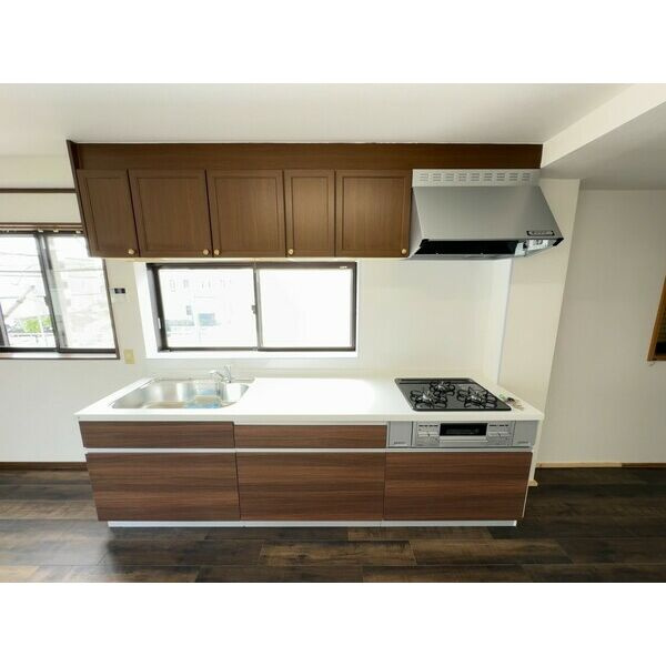 清須市西枇杷島町小田井戸建のキッチン