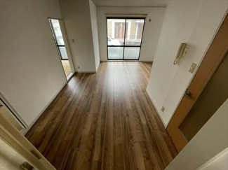 【居間・リビング】 | メルヴィルA棟 | ※同建物別部屋の写真になります。