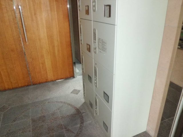 メトロポリタンのその他