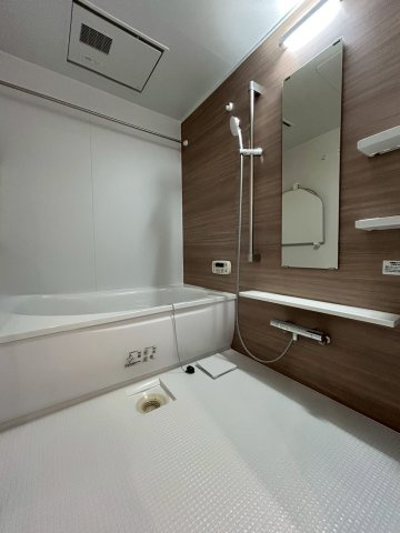 リバティパーク枚方D棟の浴室|2025年4月リフォーム済みで綺麗です。