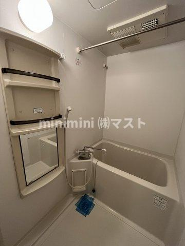 ジュネーゼグラン京町堀の浴室