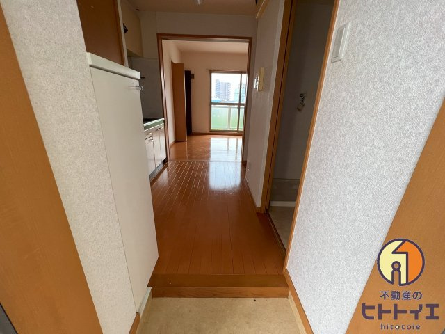 サンハウス羽犬塚の玄関|シンプルで使いやすい玄関です