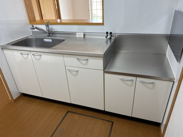 ヒルサイド緑ヶ丘Ｃのキッチン