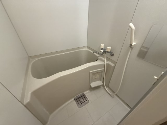 アビタシオン朝日の浴室