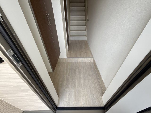 J・セレーノの玄関