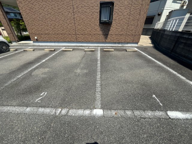 ヴィレッジ熊見の駐車場