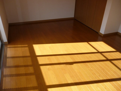 【洋室】 | フリーデンヒュッテ