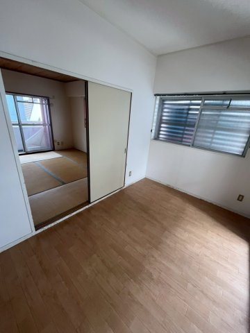 同心サワダハイツの居間・リビング