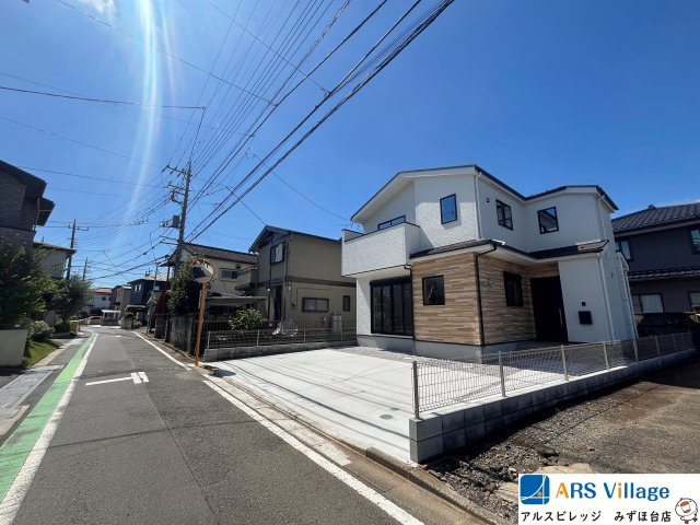 新築一戸建／富士見市上沢2丁目の前面道路含む現地写真