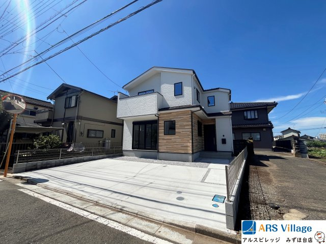 新築一戸建／富士見市上沢2丁目の前面道路含む現地写真