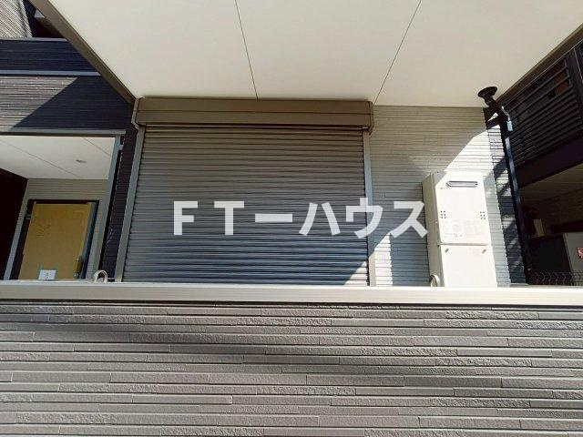 ウィンドテラス大久保のバルコニー