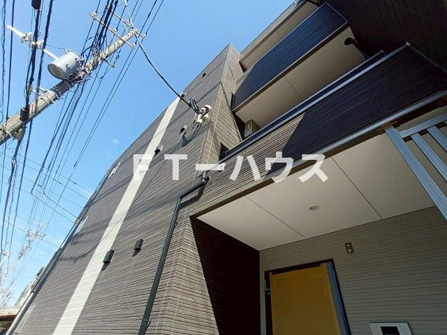 ウィンドテラス大久保の外観