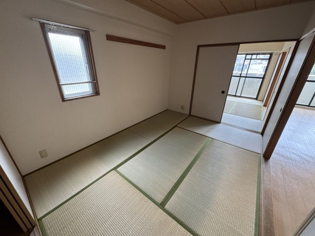 ジョイフルライフ泉丘の和室