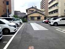 梅津南広町ガレージの画像