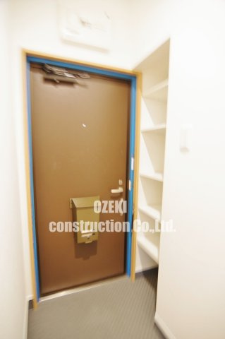 アーバンハウス10号館の玄関