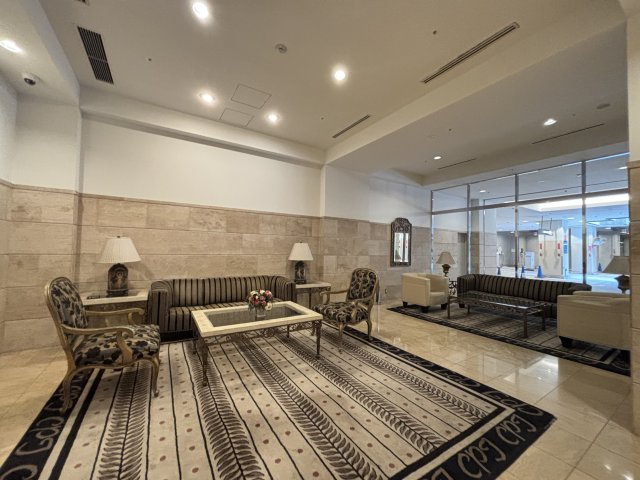 センチュリーパークタワーのエントランス|ホテルライクな内廊下