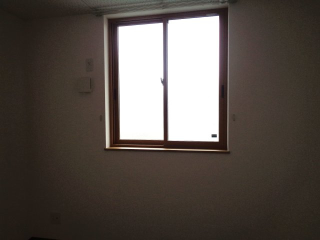 君の名を呼ぶの洋室