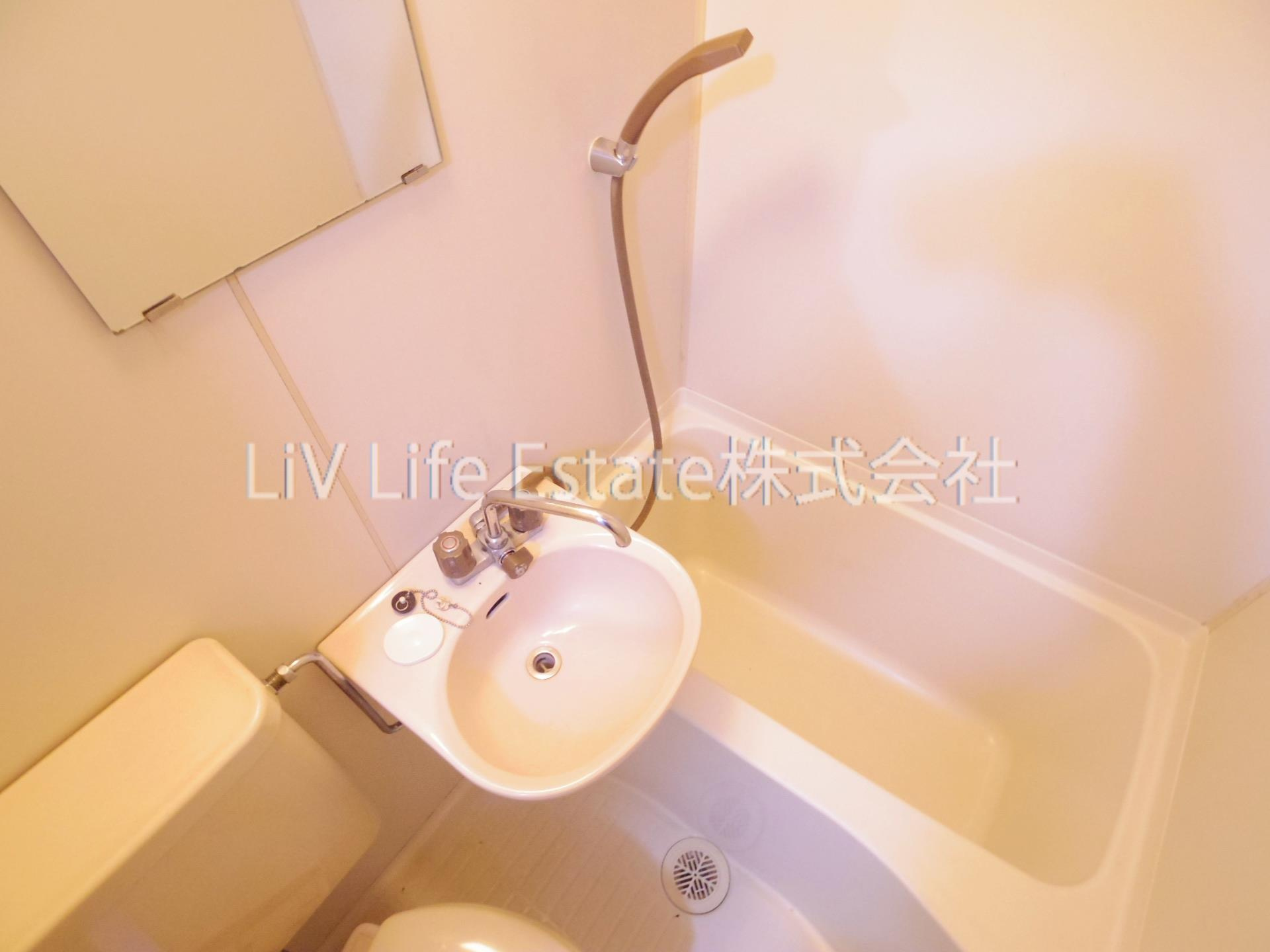 小平市学園東町１丁目の賃貸マンションの浴室