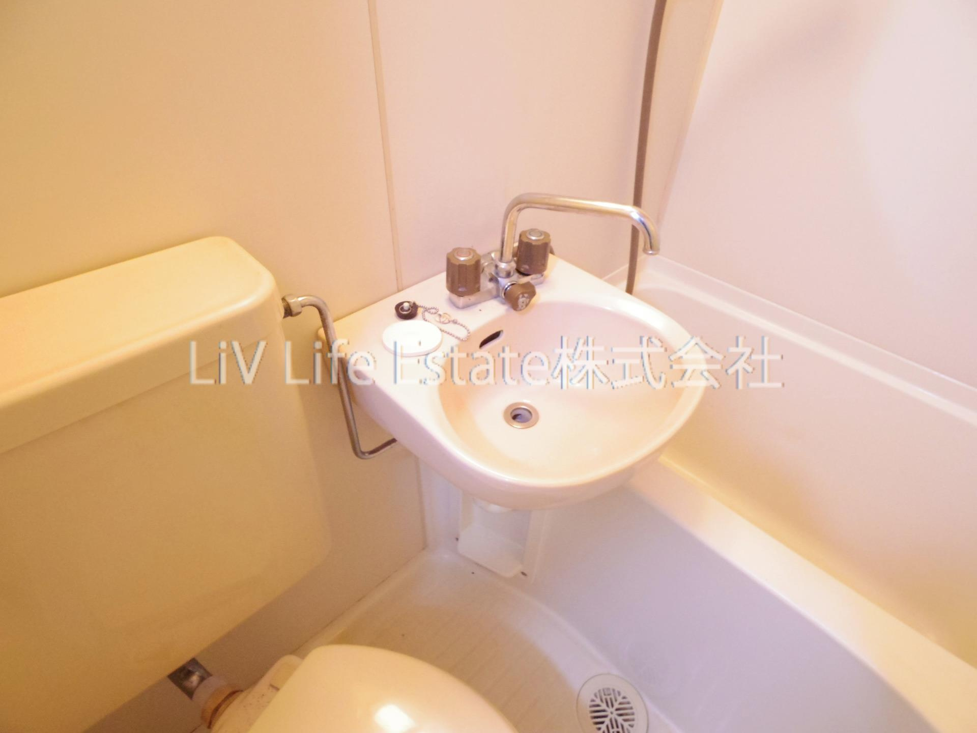 小平市学園東町１丁目の賃貸マンションの洗面所