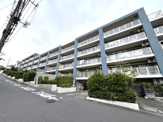 グリーンコート藤が丘イクシーズの外観