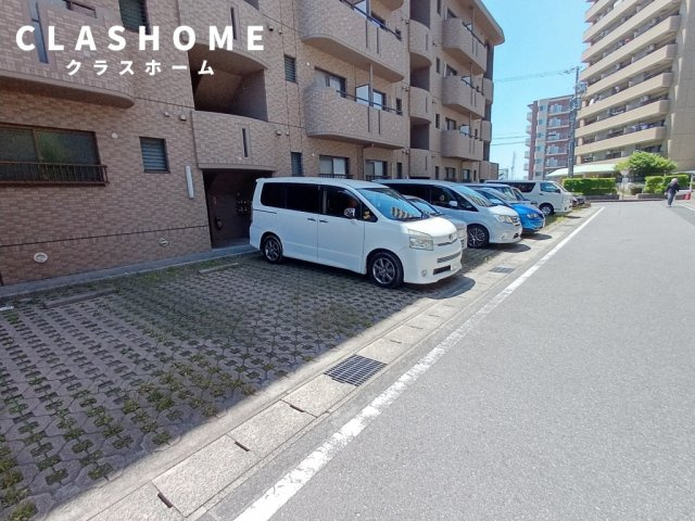 アークアビテ・桜町　　刈谷市近郊の賃貸はクラスホーム刈谷店の駐車場