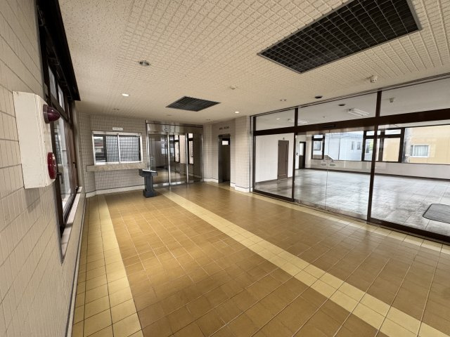 ルポンドシェルうのしまのロビー