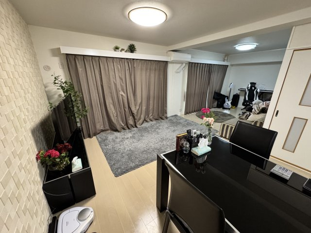 【居間・リビング】の画像