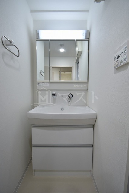 ノーヴルメゾンの洗面所|※他号室参考写真