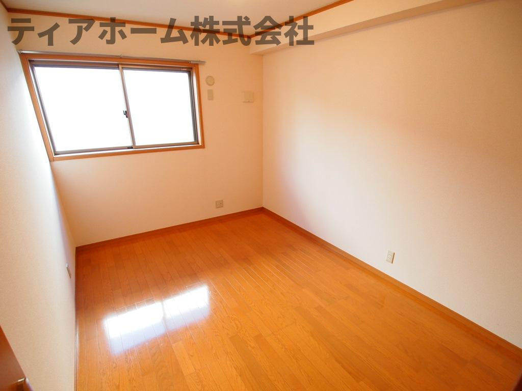 フローレンスⅡの洋室|個人の部屋や寝室として使える洋室です