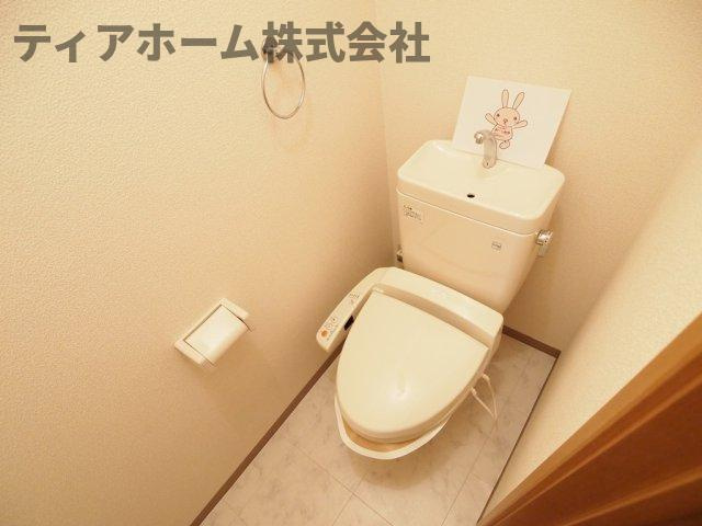 フローレンスⅡのトイレ|ゆったりとした空間のトイレです