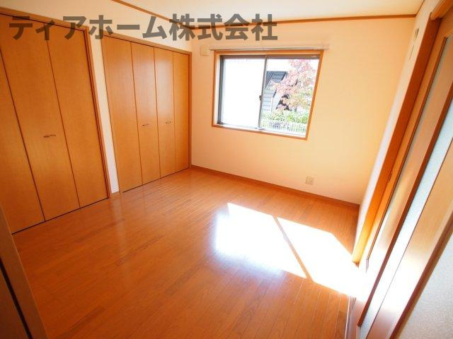 フローレンスⅡの洋室|明るい洋室です