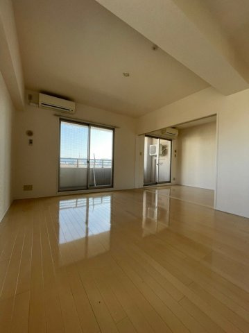 サヴォイグランデスの居間・リビング